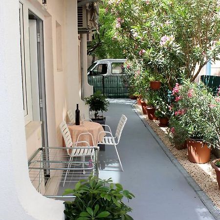 מאקרסקה Apartments Petric מראה חיצוני תמונה