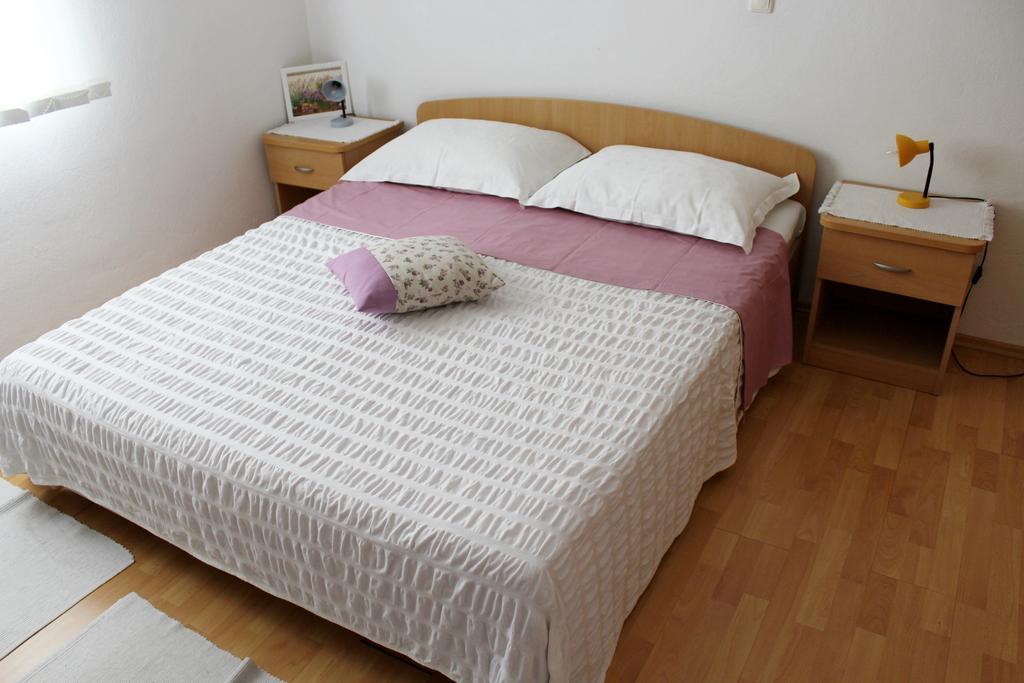 מאקרסקה Apartments Petric מראה חיצוני תמונה