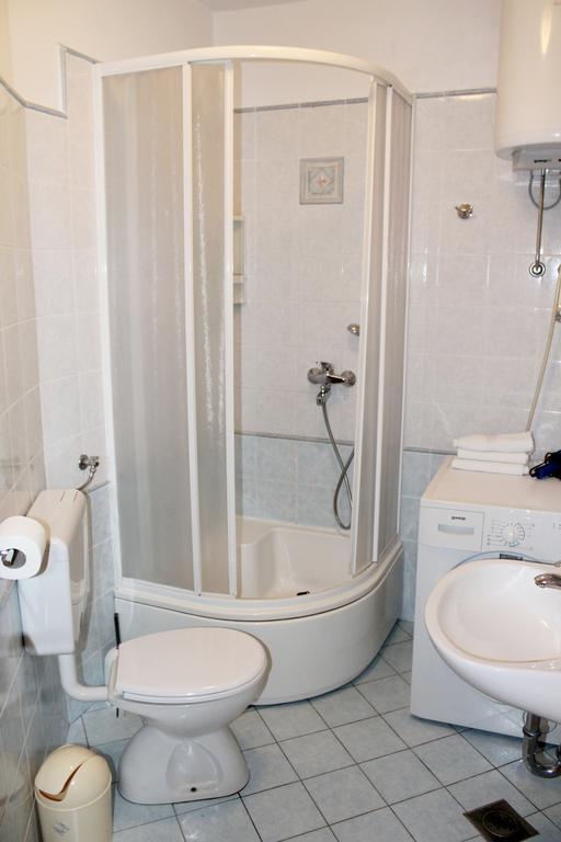 מאקרסקה Apartments Petric מראה חיצוני תמונה