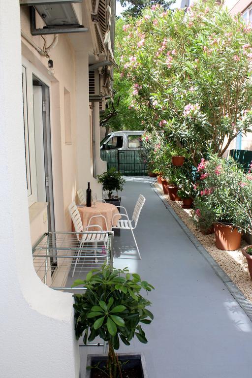 מאקרסקה Apartments Petric מראה חיצוני תמונה